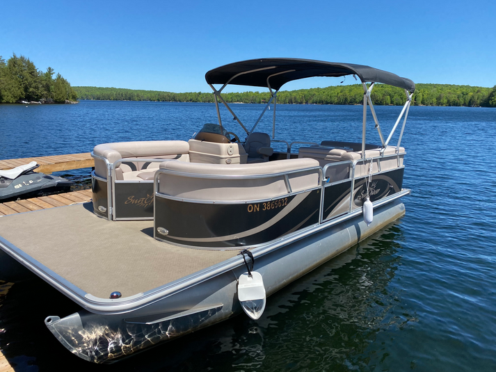 Sunchaser Pontoon (20ft) Kennisis Lake Marina